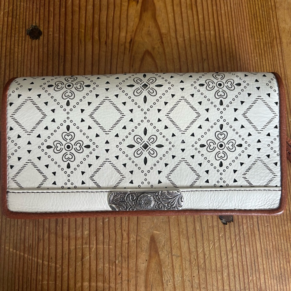 Brighton white and brown leather wallet